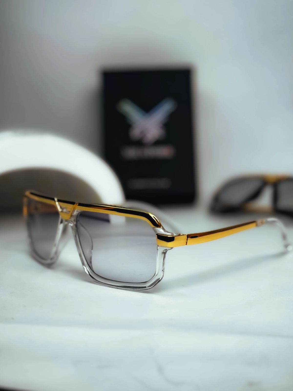 Intelligent Aura Shades